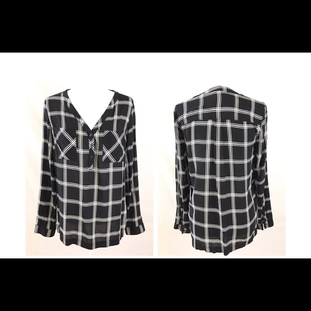 Old Navy Long Sleeve V-Neck Front PocketsBlouse SP